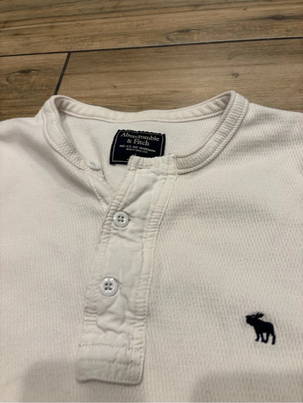 Vintage Abercrombie & Fitch Mens Large White Waffle Knit Henley Shirt Moose Logo